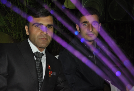 Hakkari'nin Yüksekova ilçesinde 15-16-10.2011 Ekim Dünya evine giren bazı çiftlerimizi sizler için sayfamıza taşıdık. Yüksekova Güncel ailesi olarak tüm çiftlerimize mutluluklar dileriz.