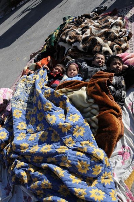 Deprem bölgesinde sabah saatleri 
