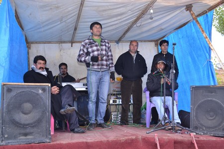 Hakkari'nin Yüksekova ilçesinde 22-23-10.2011 Ekim Dünya evine giren bazı çiftlerimizi sizler için sayfamıza taşıdık. Yüksekova Güncel ailesi olarak tüm çiftlerimize mutluluklar dileriz.