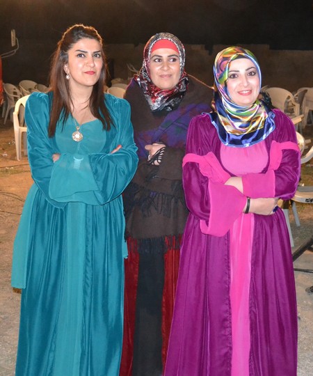 Hakkari'nin Yüksekova ilçesinde 22-23-10.2011 Ekim Dünya evine giren bazı çiftlerimizi sizler için sayfamıza taşıdık. Yüksekova Güncel ailesi olarak tüm çiftlerimize mutluluklar dileriz.