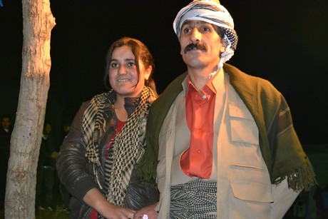 Hakkari'nin Yüksekova ilçesinde 22-23-10.2011 Ekim Dünya evine giren bazı çiftlerimizi sizler için sayfamıza taşıdık. Yüksekova Güncel ailesi olarak tüm çiftlerimize mutluluklar dileriz.