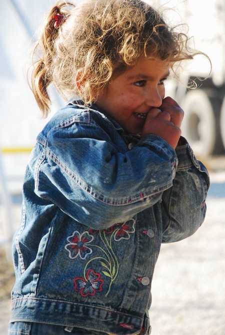 Deprem bölgesinde çocuk kareleri 