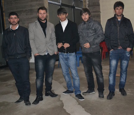 Hakkari'nin Yüksekova ilçesinde 19-20-11.2011 Kasım Dünya evine giren bazı çiftlerimizi sizler için sayfamıza taşıdık. Yüksekova Güncel ailesi olarak tüm çiftlerimize mutluluklar dileriz.