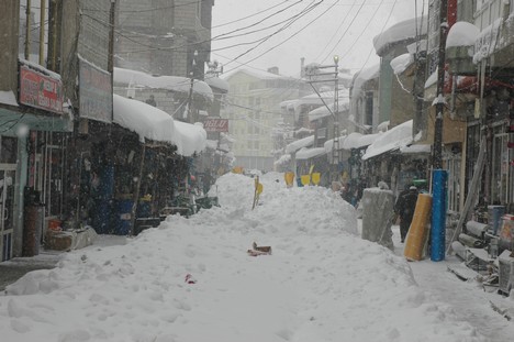 Yüksekova Kar Altında