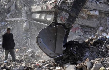 Depremin üzerinden 1 ay geçti ama acısı geçmedi 