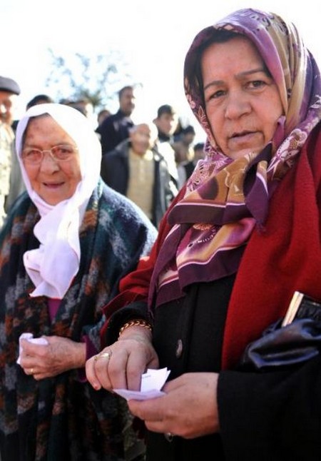 Depremin üzerinden 1 ay geçti ama acısı geçmedi 