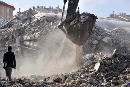 Depremin üzerinden 1 ay geçti ama acısı geçmedi 