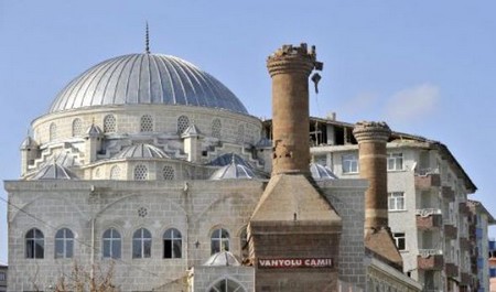 Depremin üzerinden 1 ay geçti ama acısı geçmedi 