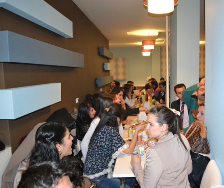 Hakkarinin Yüksekova ilçesinde 24 Kasım Öğretmenler günü dolayısıyla düzenlenen programda halay çekerek gönüllerince eğlendiler.