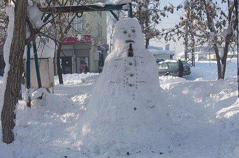 Yüksekova Kar Altında