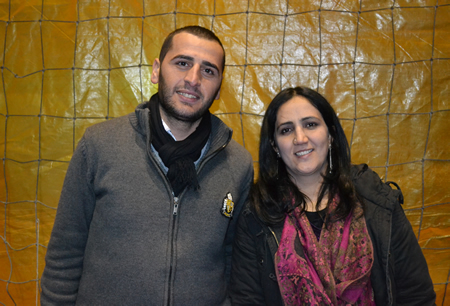 Hakkari'nin Yüksekova ilçesinde 103-04-12.2011 Aralık. Dünya evine giren bazı çiftlerimizi sizler için sayfamıza taşıdık. Yüksekova Güncel ailesi olarak tüm çiftlerimize mutluluklar dileriz.