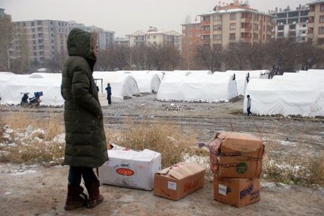 Vanda Gönüllülerin Kurduğu Çadır Kentten Görüntüler./ Bianet