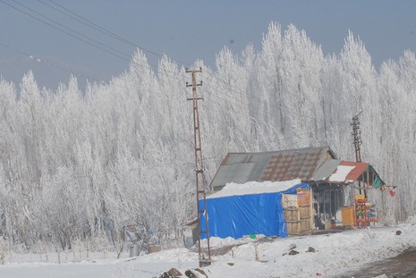 Yüksekova'da kış resimleri Yaşar Kaplan'ın objektiflerinden kareler