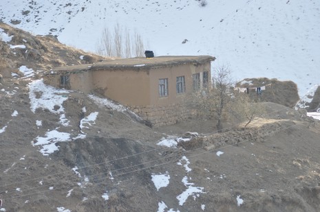 Yüksekova'da kış resimleri Yaşar Kaplan'ın objektiflerinden kareler