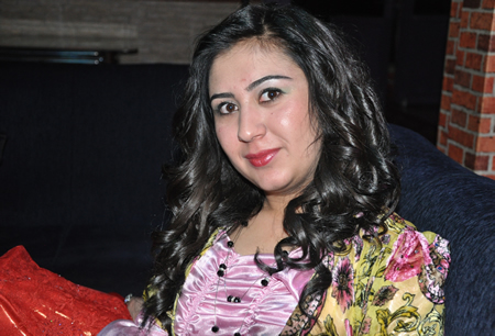 Hakkari'nin Yüksekova ilçesinde Boğaziçi Dershanesi öğrencileri, düzenledikleri etkinlikte stres attı.