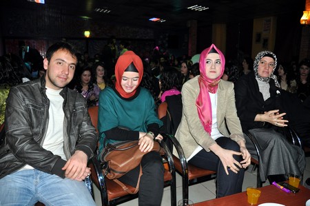 Yüksekova Lisesi Moral Gecesi