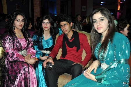 Yüksekova Lisesi Moral Gecesi