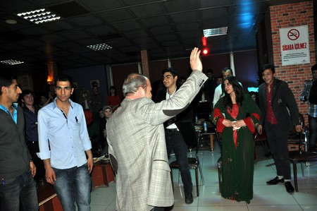 Yüksekova Lisesi Moral Gecesi