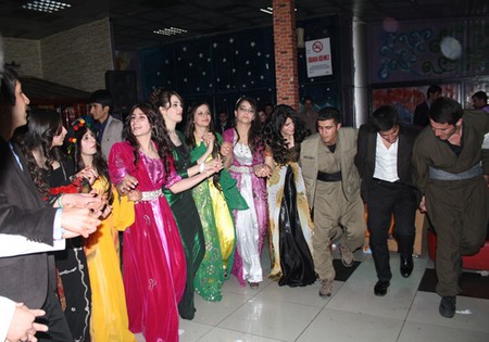 Yüksekova Lisesi Moral Gecesi