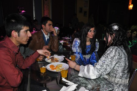 Yüksekova Lisesi Moral Gecesi