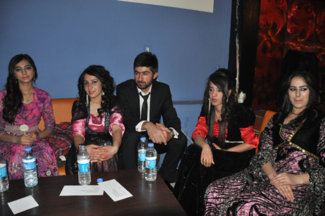 Hakkari'nin Yüksekova İlçesinde Özel Kanıt Dershanesi Öğrenciler Moral Depoladı.