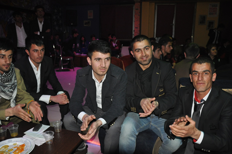 Hakkari'nin Yüksekova İlçesinde Özel Kanıt Dershanesi Öğrenciler Moral Depoladı.