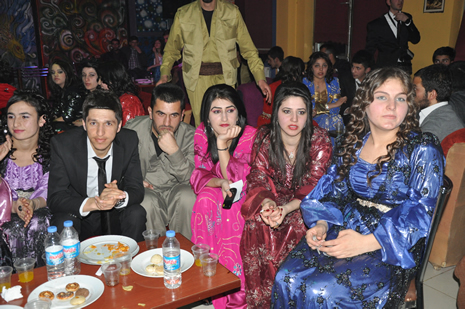 Hakkari'nin Yüksekova İlçesinde Özel Kanıt Dershanesi Öğrenciler Moral Depoladı.