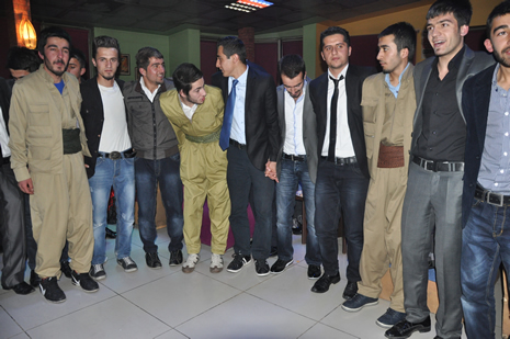 Hakkari'nin Yüksekova İlçesinde Özel Kanıt Dershanesi Öğrenciler Moral Depoladı.