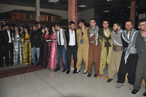 Hakkari'nin Yüksekova İlçesinde Özel Kanıt Dershanesi Öğrenciler Moral Depoladı.