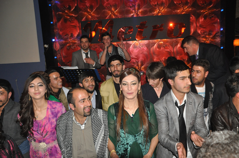 Hakkari'nin Yüksekova İlçesinde Özel Kanıt Dershanesi Öğrenciler Moral Depoladı.