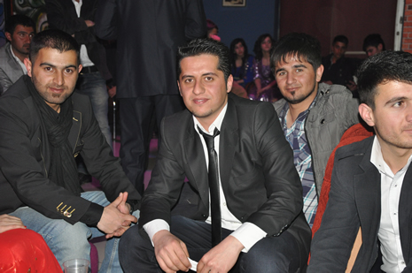 Hakkari'nin Yüksekova İlçesinde Özel Kanıt Dershanesi Öğrenciler Moral Depoladı.