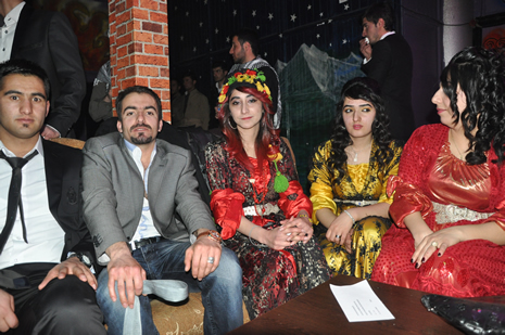 Hakkari'nin Yüksekova İlçesinde Özel Kanıt Dershanesi Öğrenciler Moral Depoladı.