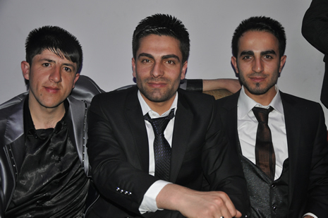 Hakkari'nin Yüksekova İlçesinde Özel Kanıt Dershanesi Öğrenciler Moral Depoladı.