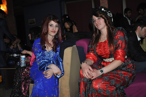 Hakkari'nin Yüksekova İlçesinde Özel Kanıt Dershanesi Öğrenciler Moral Depoladı.