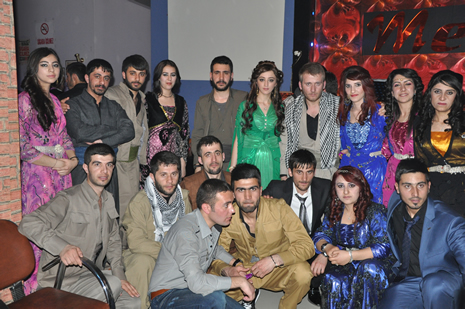 Hakkari'nin Yüksekova İlçesinde Özel Kanıt Dershanesi Öğrenciler Moral Depoladı.