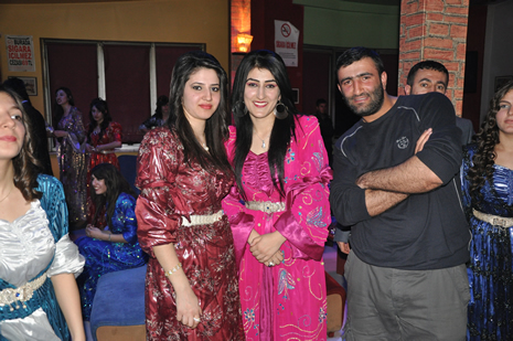 Hakkari'nin Yüksekova İlçesinde Özel Kanıt Dershanesi Öğrenciler Moral Depoladı.