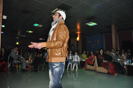 Hakkari'nin Yüksekova İlçesinde Özel Kampüs Dershanesi öğrencileri stres attı.