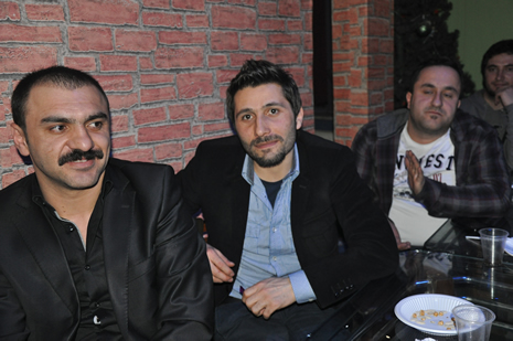 Hakkari'nin Yüksekova İlçesinde Özel Kampüs Dershanesi öğrencileri stres attı.