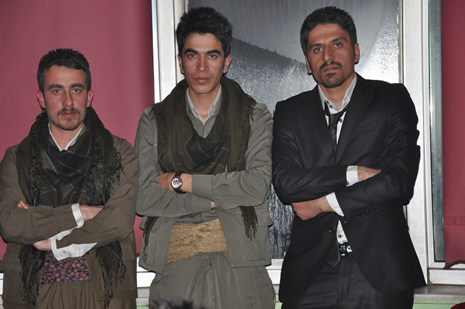 Hakkari'nin Yüksekova İlçesinde Özel Kampüs Dershanesi öğrencileri stres attı.