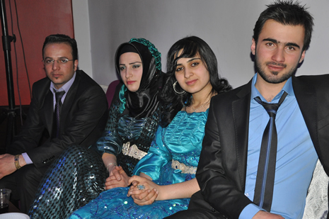 Hakkari'nin Yüksekova İlçesinde Özel Kampüs Dershanesi öğrencileri stres attı.