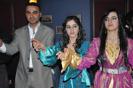 Hakkari'nin Yüksekova İlçesinde Özel Kampüs Dershanesi öğrencileri stres attı.