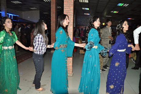 Deneyim Dershanesi Moral Gecesi