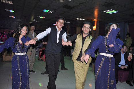 Deneyim Dershanesi Moral Gecesi