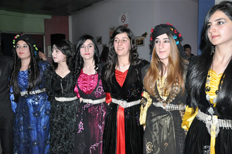 Hakkari'nin Yüksekova ilçesinde Atatürk Lisesi Öğrencileri Sınav öncesi Moral Gecesi Düzenledi. Fotoğraflar: Yaşar KAPLAN