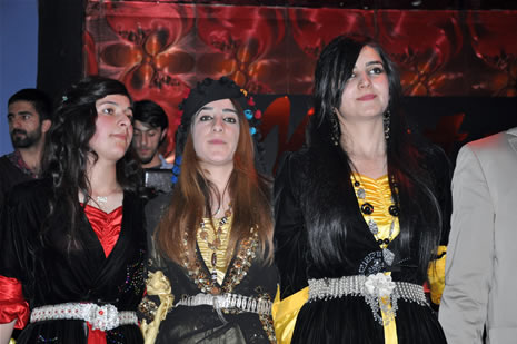 Hakkari'nin Yüksekova ilçesinde Atatürk Lisesi Öğrencileri Sınav öncesi Moral Gecesi Düzenledi. Fotoğraflar: Yaşar KAPLAN