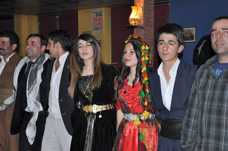 Hakkari'nin Yüksekova ilçesinde Atatürk Lisesi Öğrencileri Sınav öncesi Moral Gecesi Düzenledi. Fotoğraflar: Yaşar KAPLAN