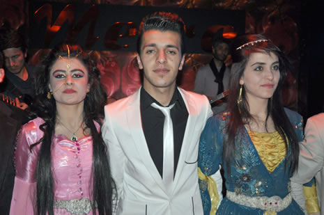 Hakkari'nin Yüksekova ilçesinde Atatürk Lisesi Öğrencileri Sınav öncesi Moral Gecesi Düzenledi. Fotoğraflar: Yaşar KAPLAN