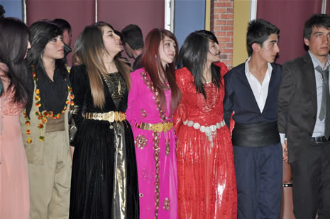 Hakkari'nin Yüksekova ilçesinde Atatürk Lisesi Öğrencileri Sınav öncesi Moral Gecesi Düzenledi. Fotoğraflar: Yaşar KAPLAN