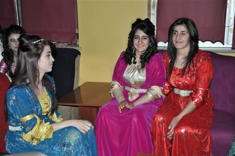 Hakkari'nin Yüksekova ilçesinde Atatürk Lisesi Öğrencileri Sınav öncesi Moral Gecesi Düzenledi. Fotoğraflar: Yaşar KAPLAN