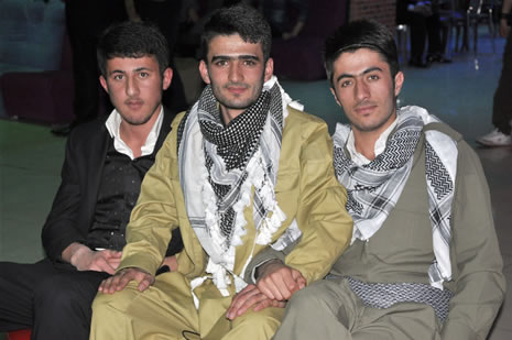 Hakkari'nin Yüksekova ilçesinde Atatürk Lisesi Öğrencileri Sınav öncesi Moral Gecesi Düzenledi. Fotoğraflar: Yaşar KAPLAN